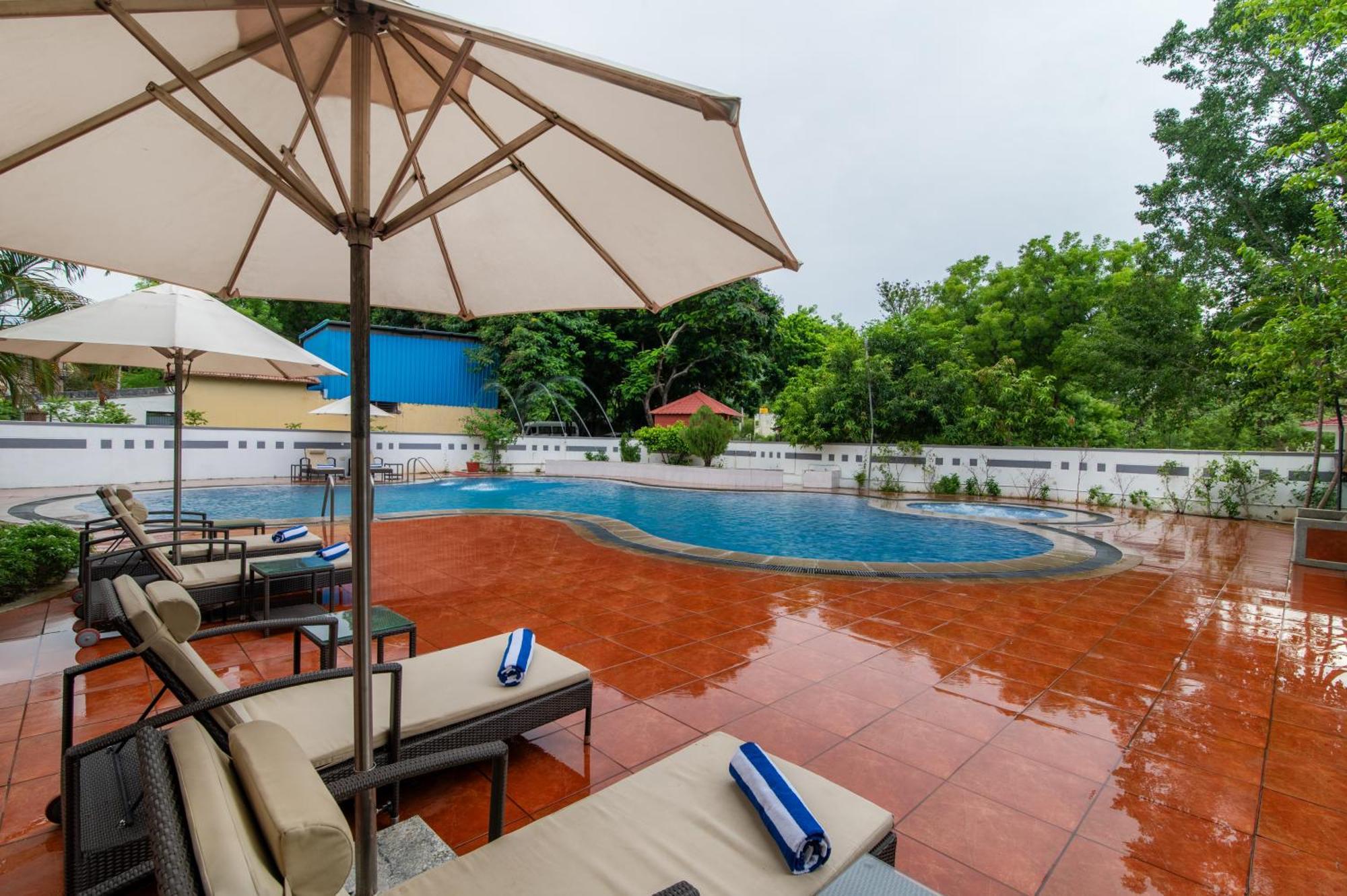 Arunai Anantha Resort Tiruvannāmalai Exterior foto