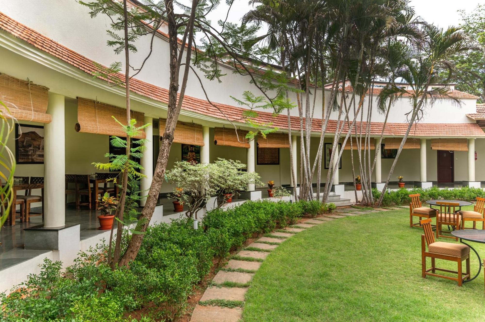 Arunai Anantha Resort Tiruvannāmalai Exterior foto