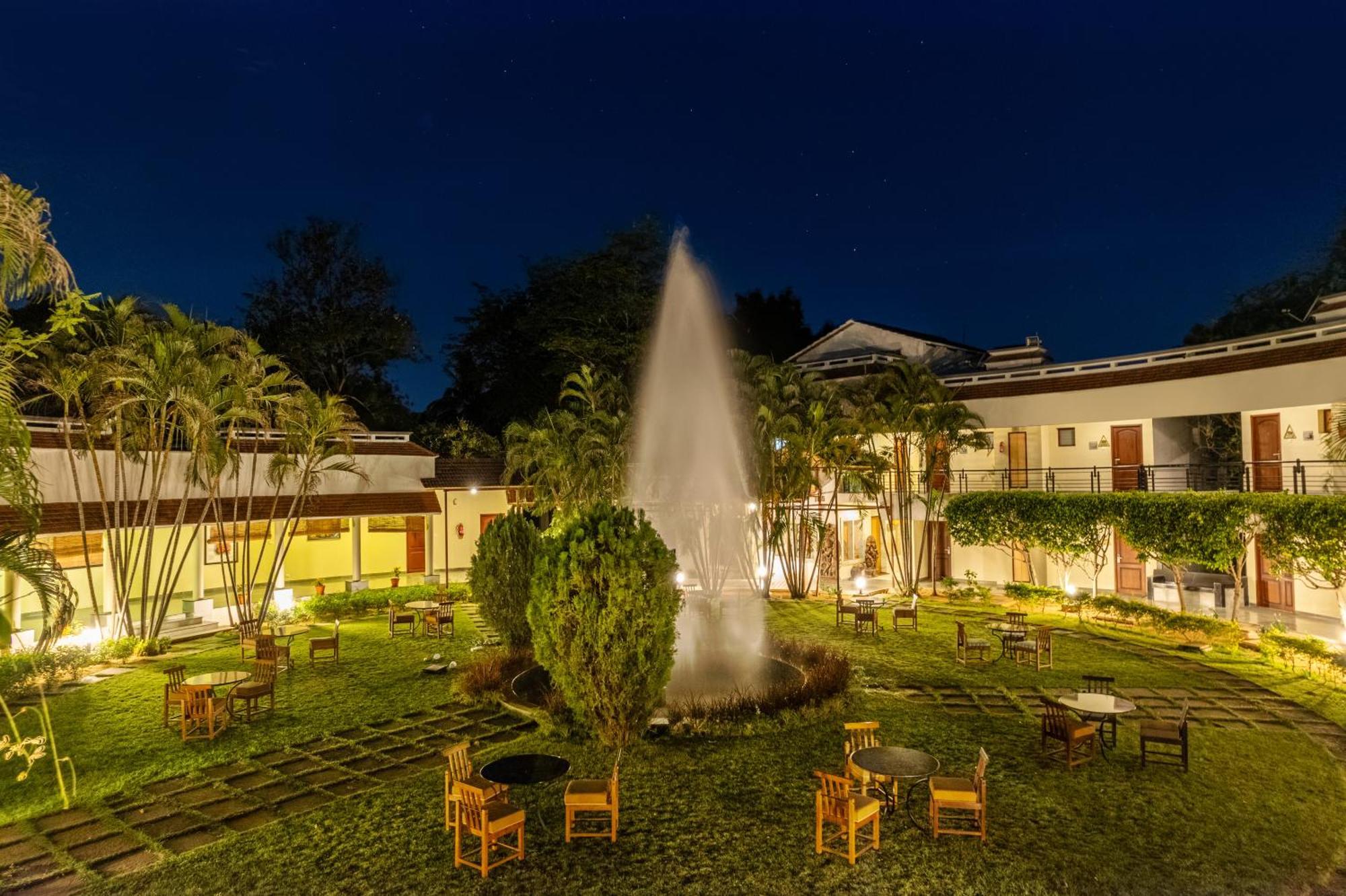 Arunai Anantha Resort Tiruvannāmalai Exterior foto